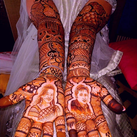 Portrait Bridal Mehandi - Image 2